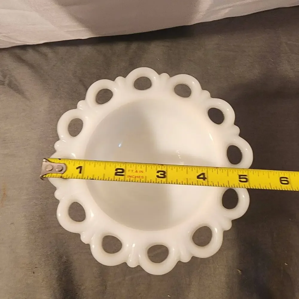 Vintage Anchor Hocking Old Colony Lace Edge Milk Glass Pedestal Candy Dish 3